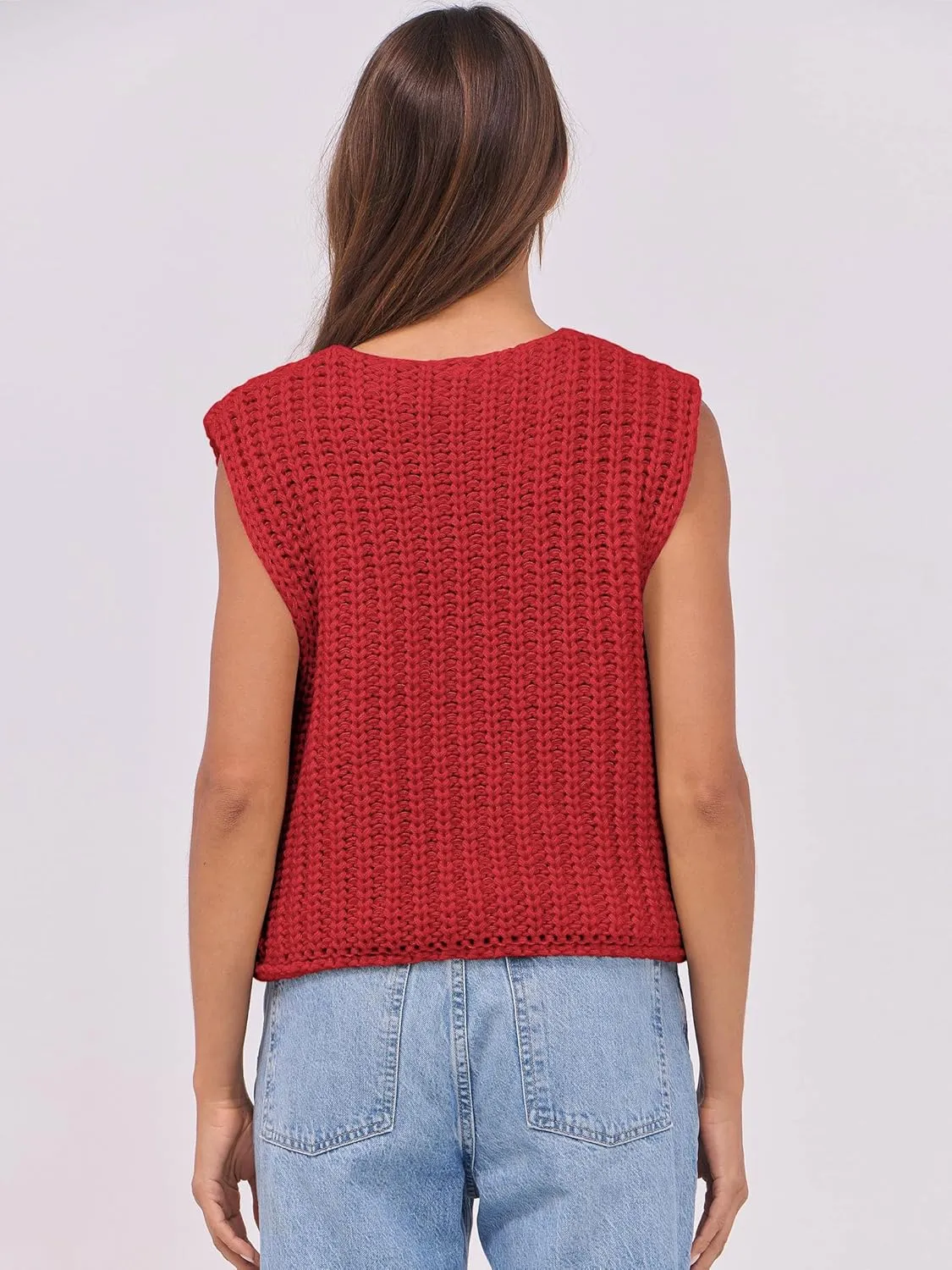 Baonmy Women's Sleeveless Cropped Chunky Knit Cardigan 2025 Casual Button Down Crochet Sweater Vest Tops with Pockets