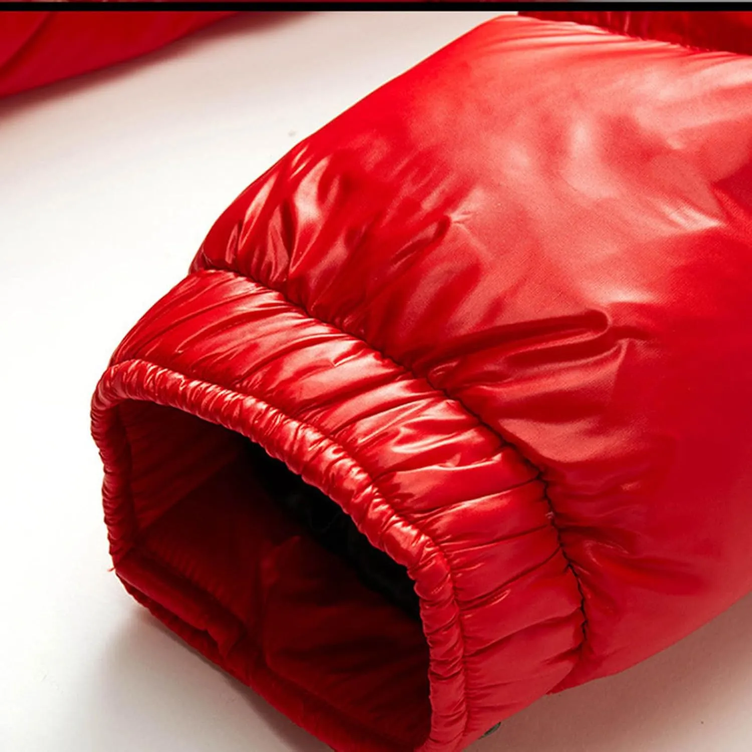 Glossy Puffer Jacket Men Quilted Insulated Jacket Zip up Padded Coat Warm Down Jacket Casual Winter Jacket Outwear