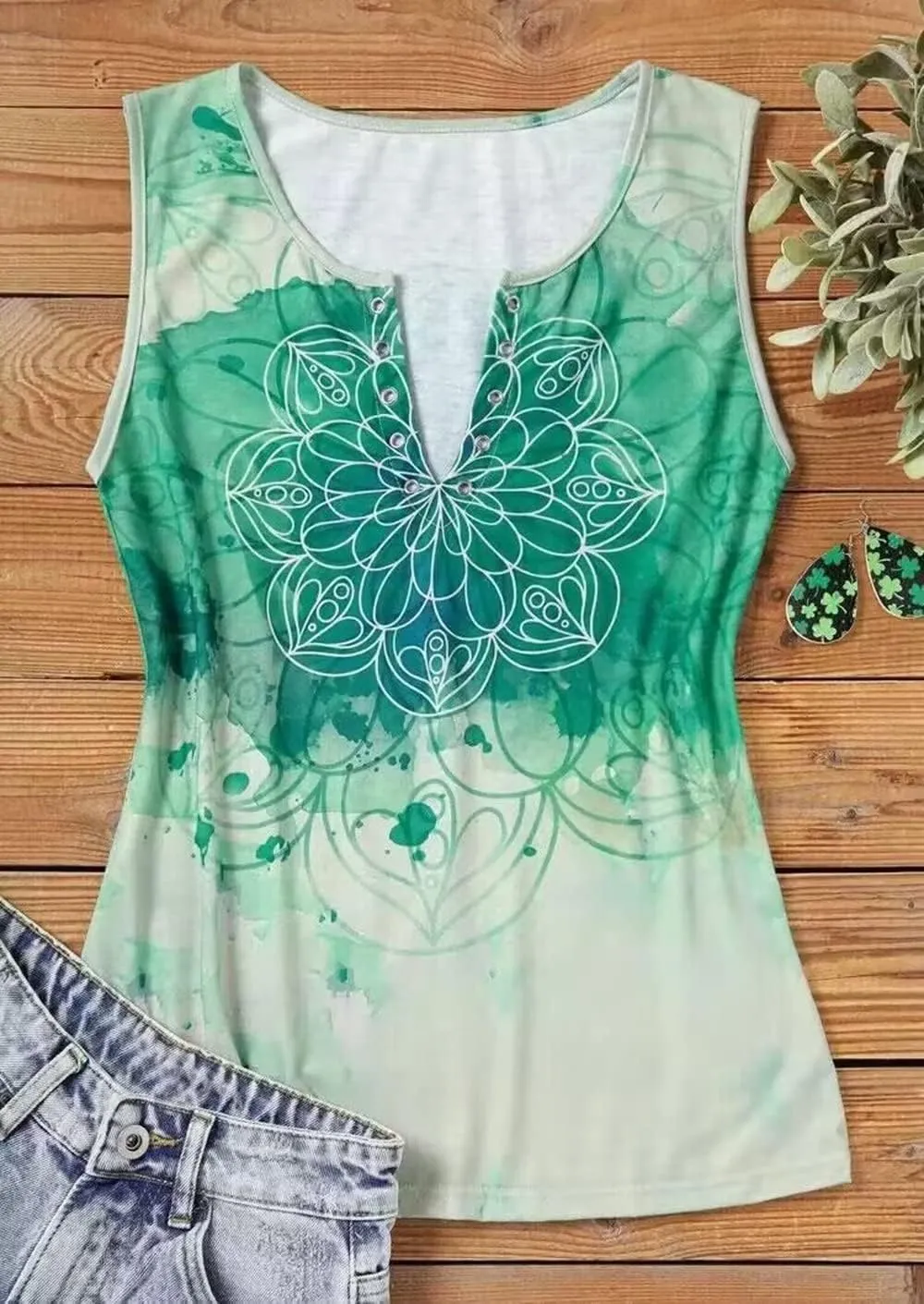 Mandala Tank Tops for Women Lotus Flower Vintage Graphic Shirt Vest Summer Casual Vacation Mandala Tank Tee Cami