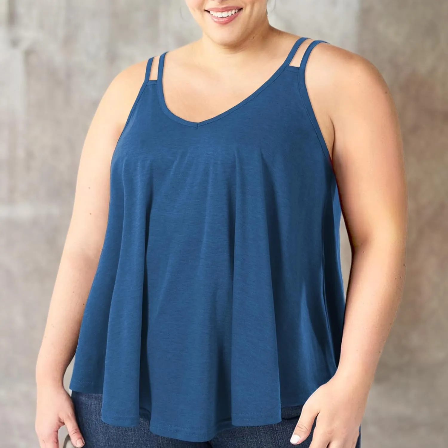 Plus Size Tank Tops for Women Flowy V Neck Spaghetti Strap Camisole Summer Sleeveless Casual top