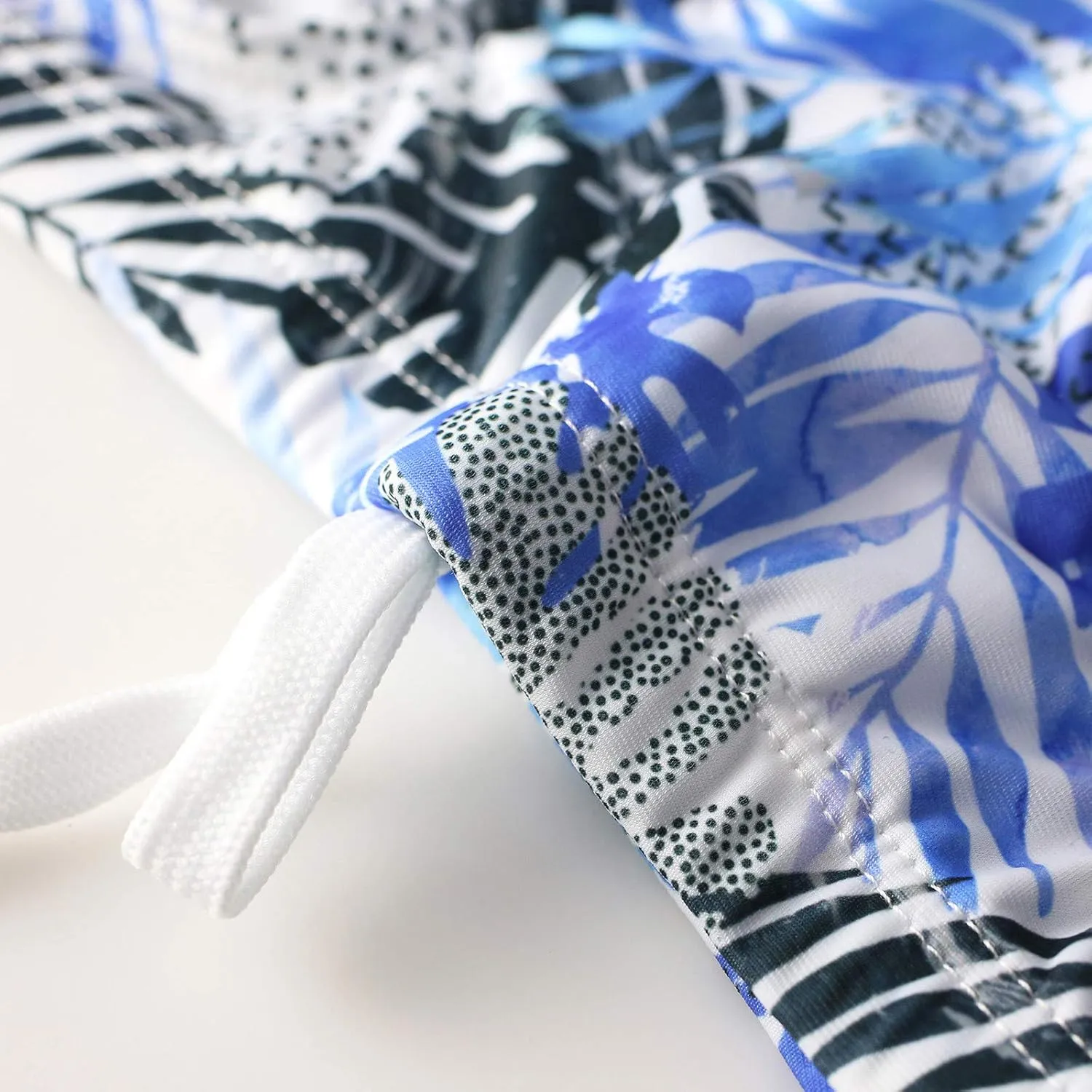 Sexy Swim Briefs for Men Printed Swimsuit Beach Swimwear Bikini Sport Swimming Underwear with Drawstring