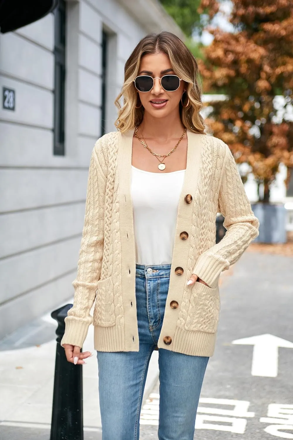 Womens Cardigan Sweaters Cable Knit Sweater 2025 Fall Winter Chunky Open Front Button Down Coats with Pockets