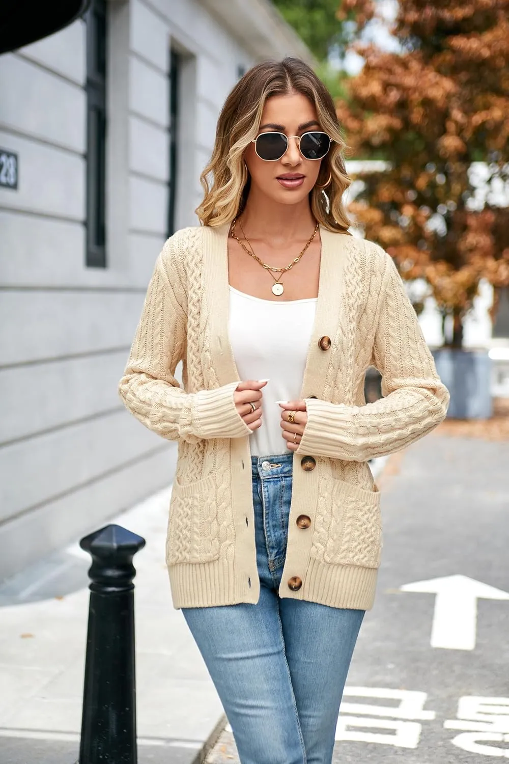 Womens Cardigan Sweaters Cable Knit Sweater 2025 Fall Winter Chunky Open Front Button Down Coats with Pockets