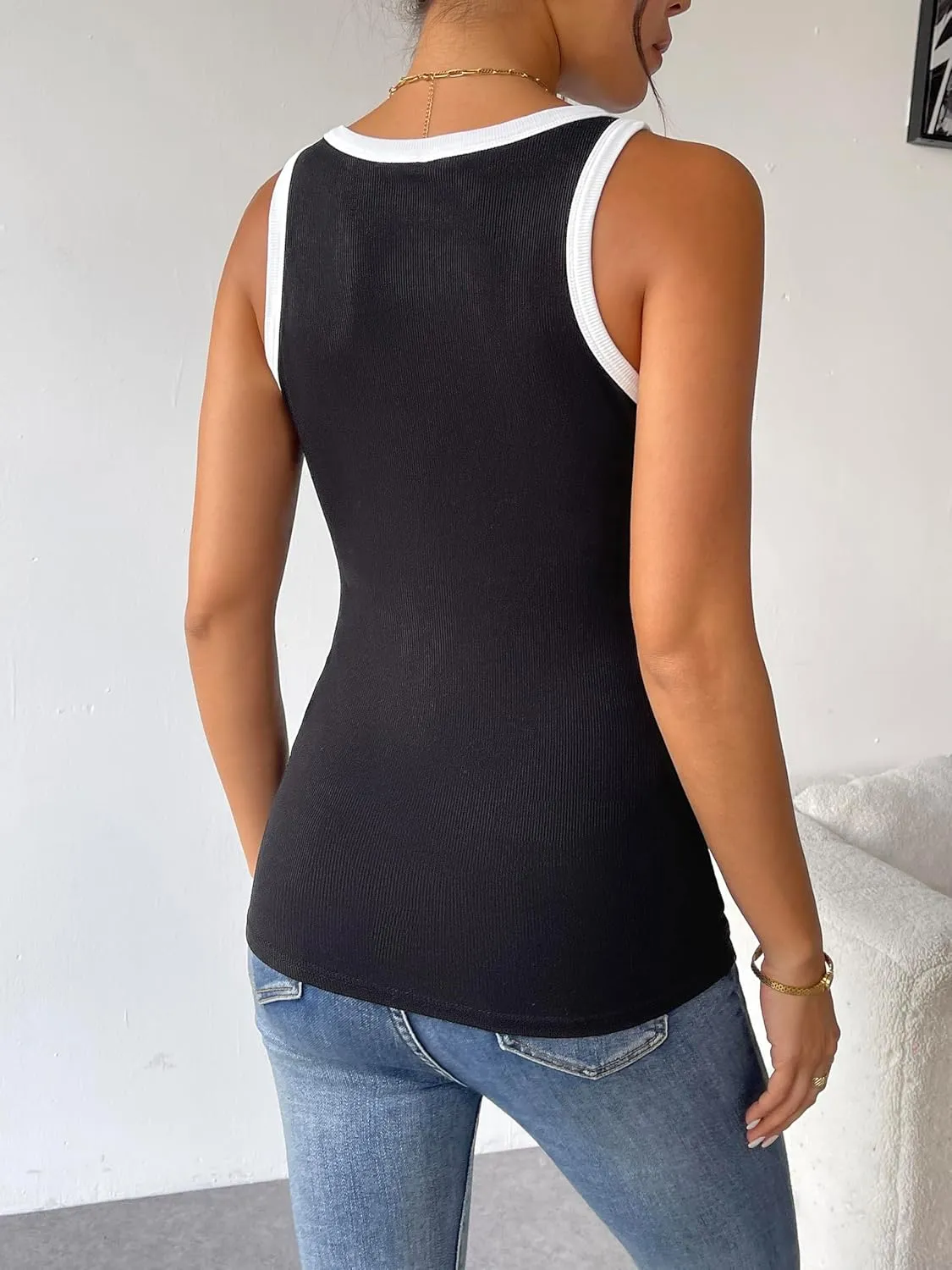 Zeagoo Womens Tank Top Racerback Crowl Neck Casual Basic Ribbed Knit Fitted Sleeveless Shirts S-XXL